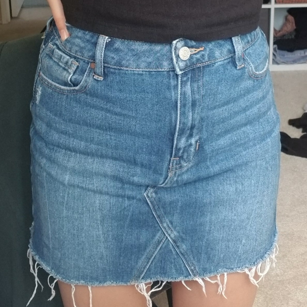 NWOT Pacsun Medium Wash Denim Skirt